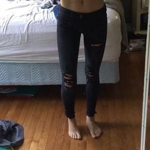 Super cute black ripped jeans11